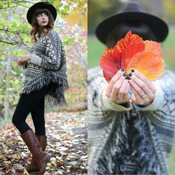 Frye Melissa Button Back Zip Cognac
Leather Boots - Picture 4 of 10